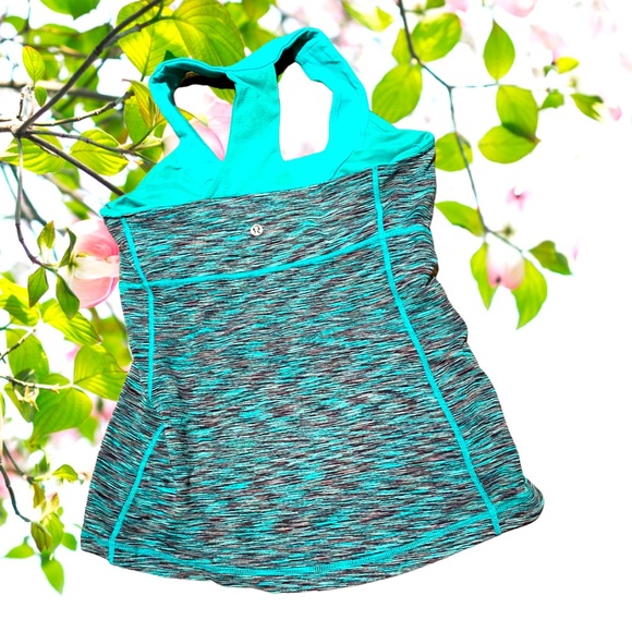 Lululemon tank with built in bra shelf - Picture 2 of 2